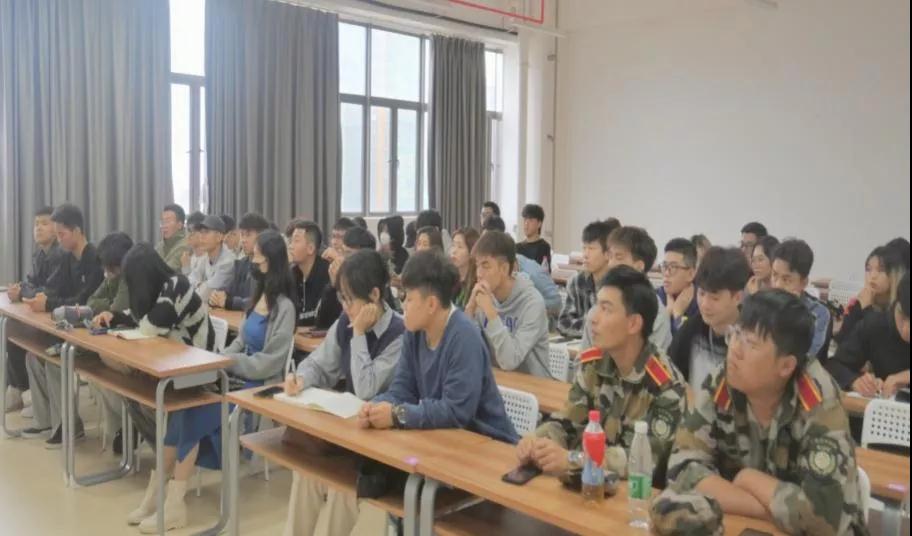 14c71fe6084047a4a25b0ff9d5565037.jpg 14c71fe6084047a4a25b0ff9d5565037.jpg